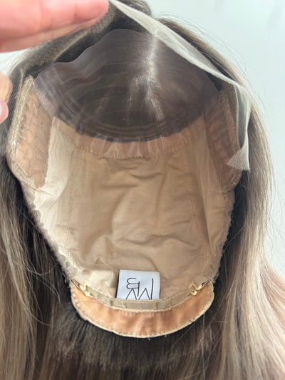 22" Daliah Comfort Cap Lace Top Wig (S)