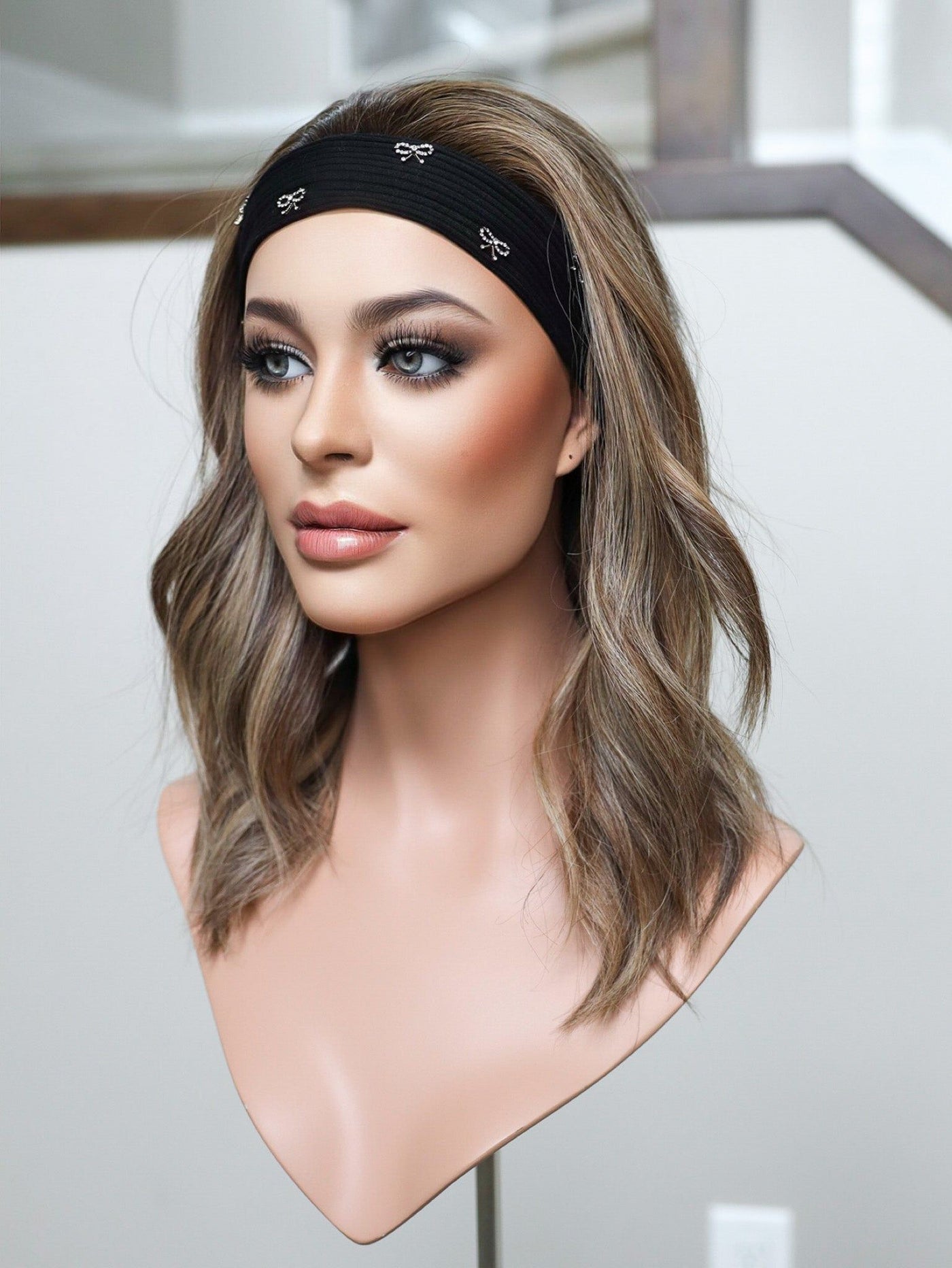 20" Anniston Bandfall Active Wig (S) - Madison Hair Collection