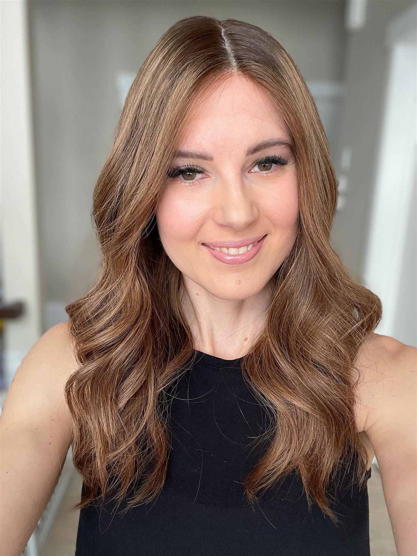 20" Elana Comfort Cap Silk Top Wig (M) - Madison Hair Collection