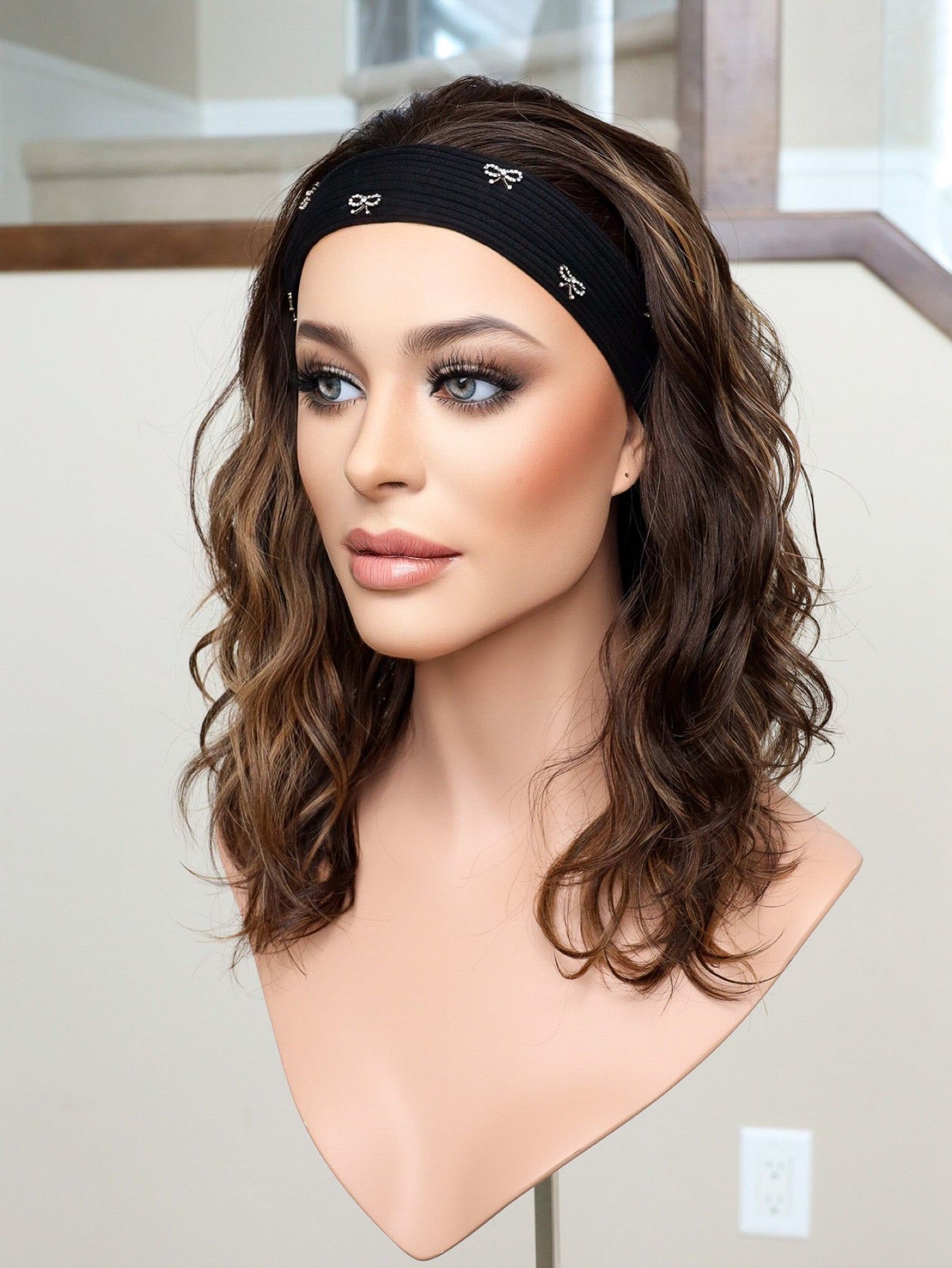 20" Gabriella Wavy Bandfall Active Wig (S) - Madison Hair Collection