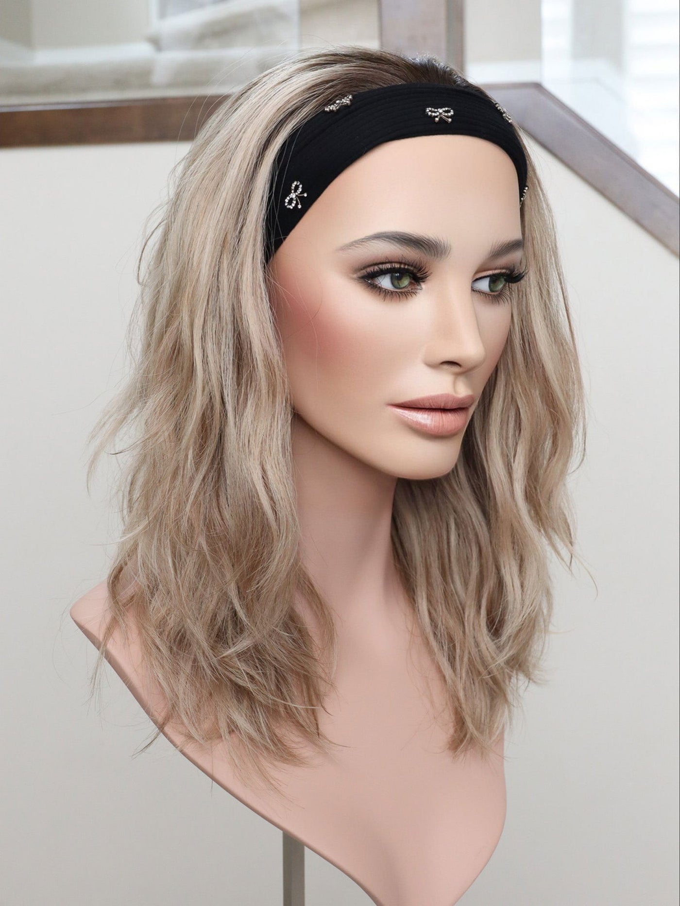 20" Olivia Wavy Bandfall Active Wig (S) - Madison Hair Collection