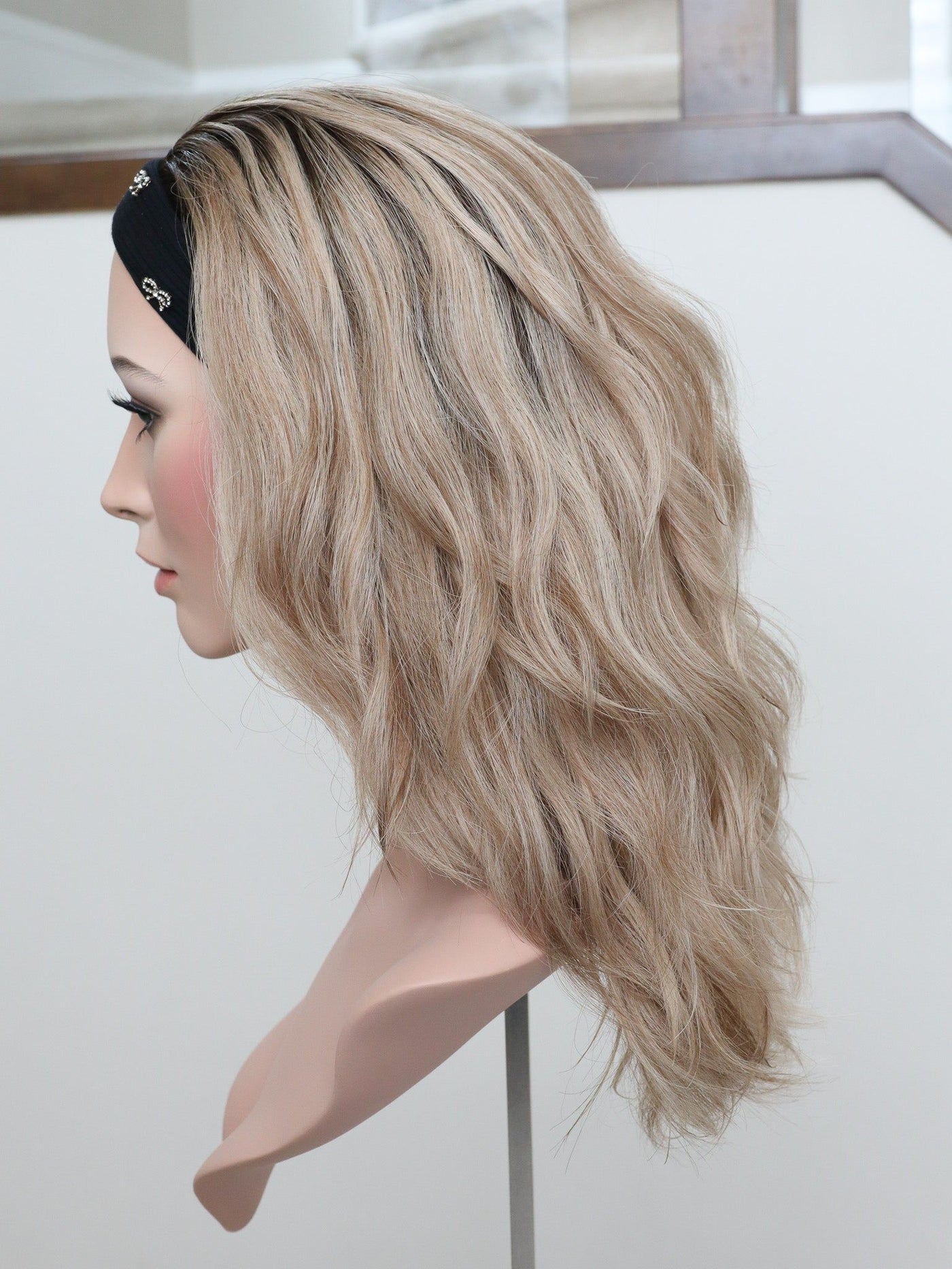 20" Olivia Wavy Bandfall Active Wig (S) - Madison Hair Collection