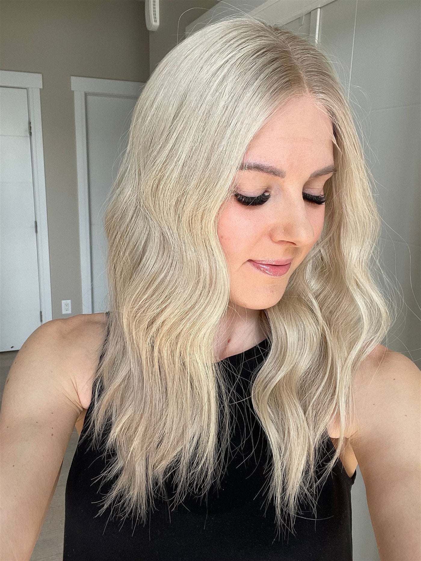 21" F08 Tori Luxury Cap Lace Top Wig (M) - Madison Hair Collection