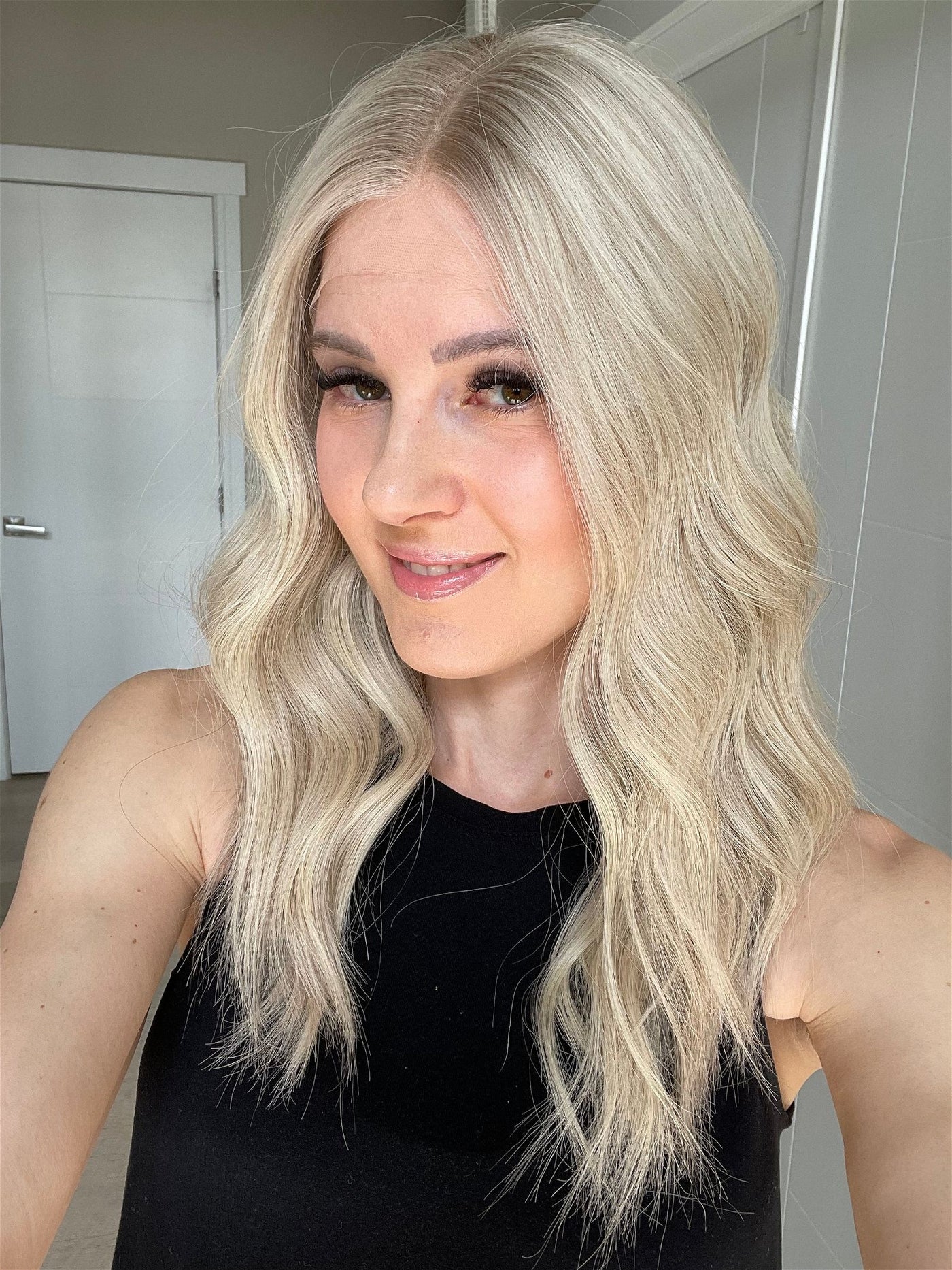 21" F08 Tori Luxury Cap Lace Top Wig (M) - Madison Hair Collection
