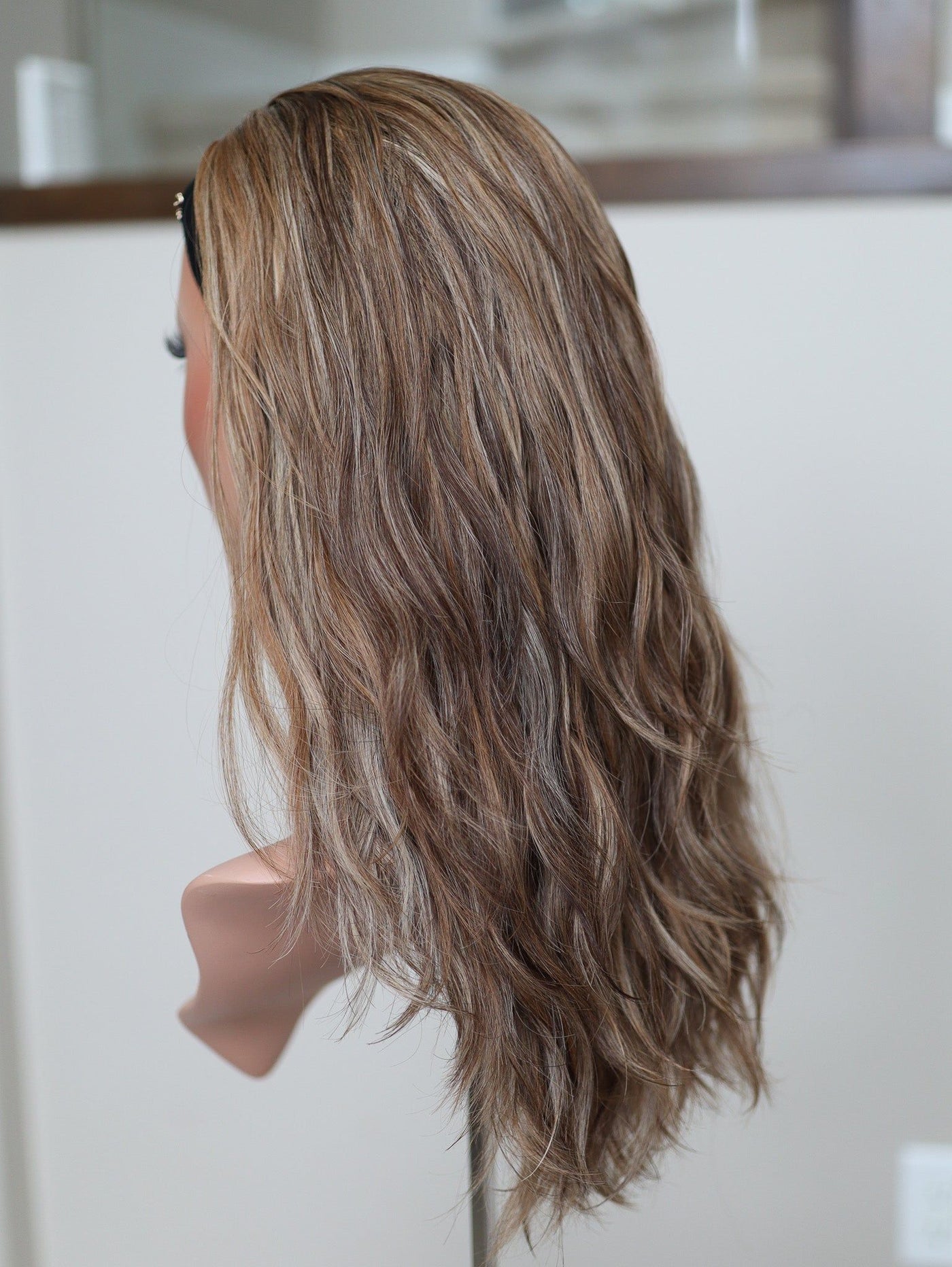 22" Anniston Wavy Bandfall Active Wig (M) - Madison Hair Collection