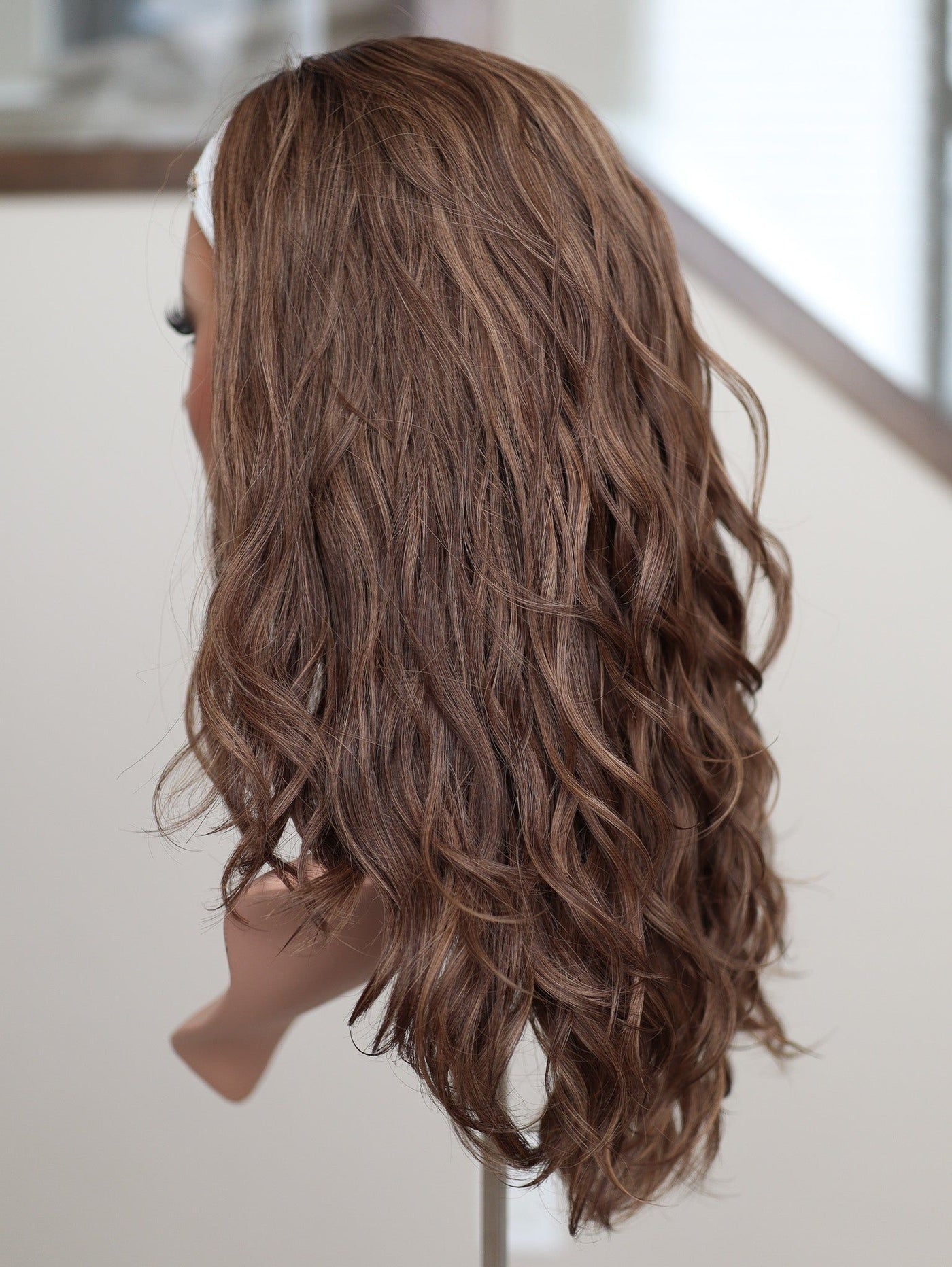 22" Elana Wavy Bandfall Wig (S) - Madison Hair Collection
