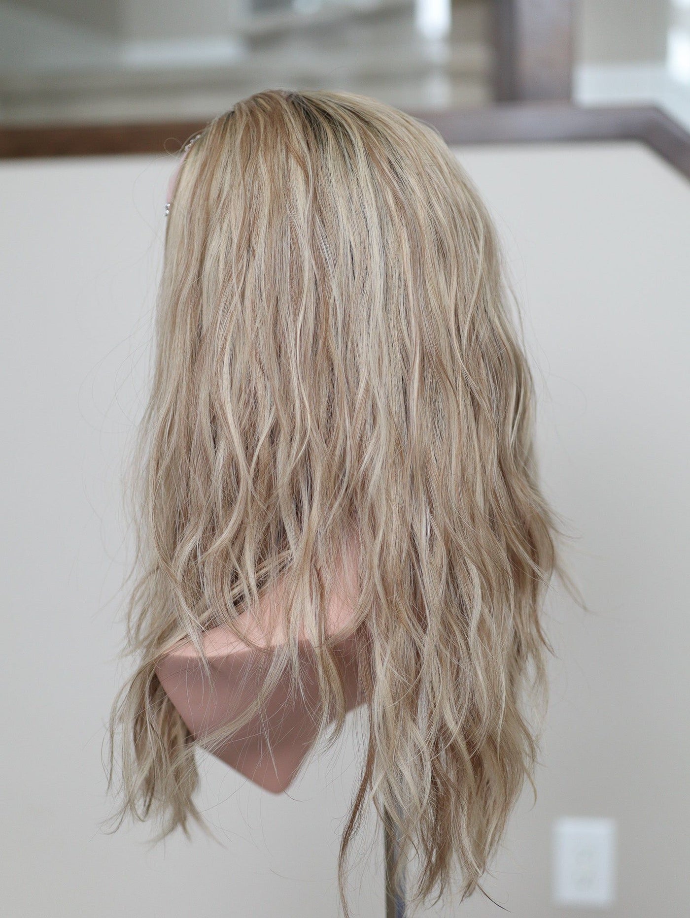 22" Kassidy Wavy Bandfall Active Wig (M) - Madison Hair Collection