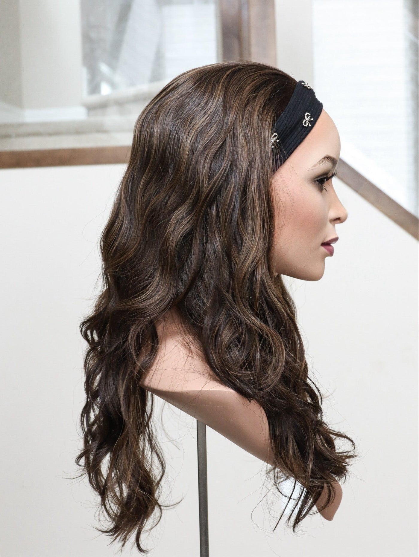 22" Liv Wavy Bandfall Active Wig (M) - Madison Hair Collection