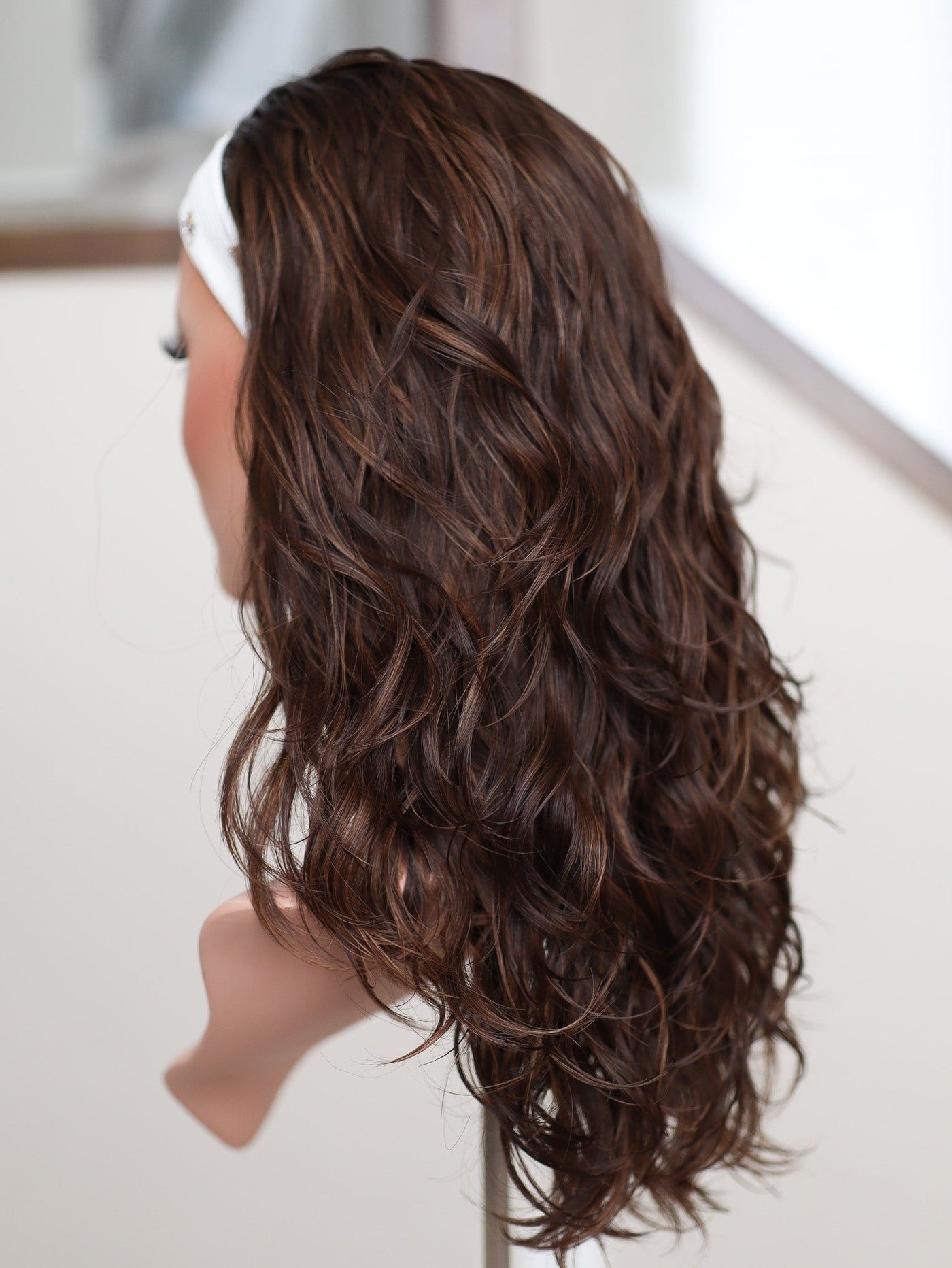 22" Mia Wavy Bandfall Active Wig (S) - Madison Hair Collection