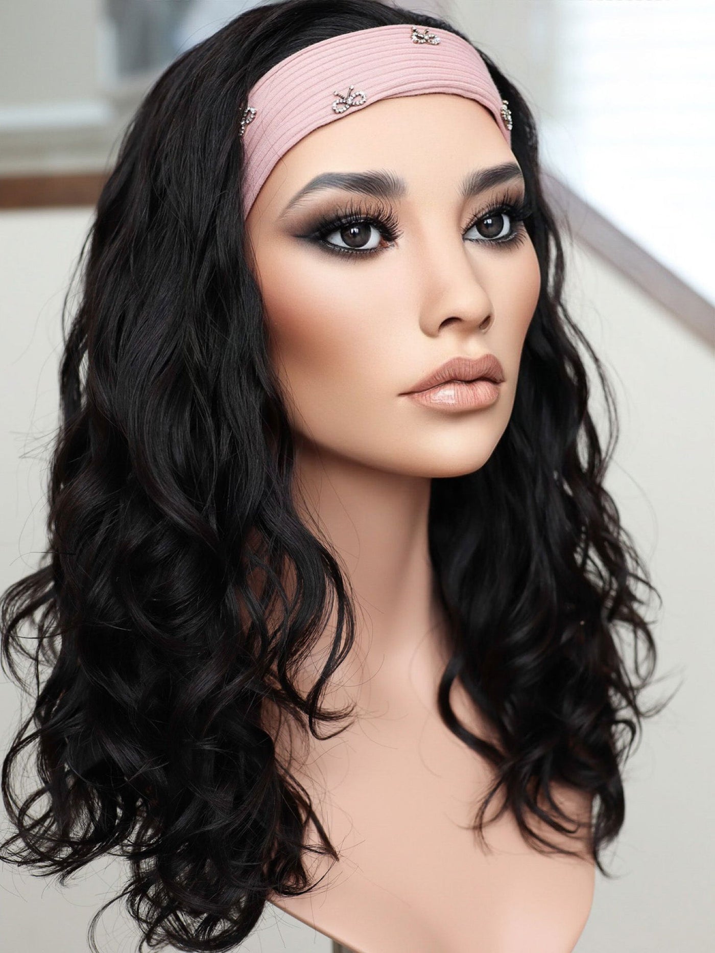 22" Natural Black Wavy Bandfall Active Wig (M) - Madison Hair Collection