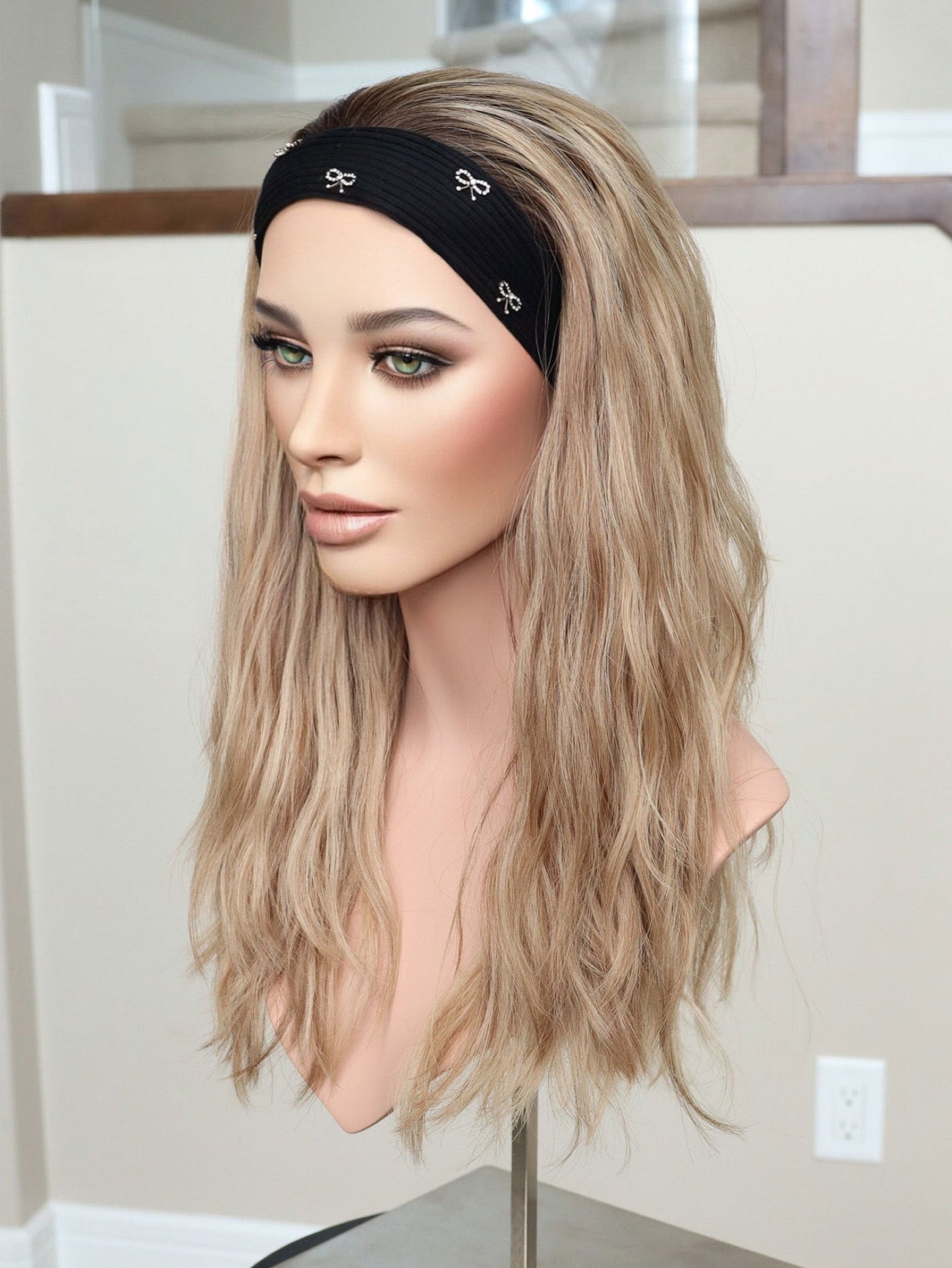 22" Olivia Wavy Bandfall Active Wig (S) - Madison Hair Collection