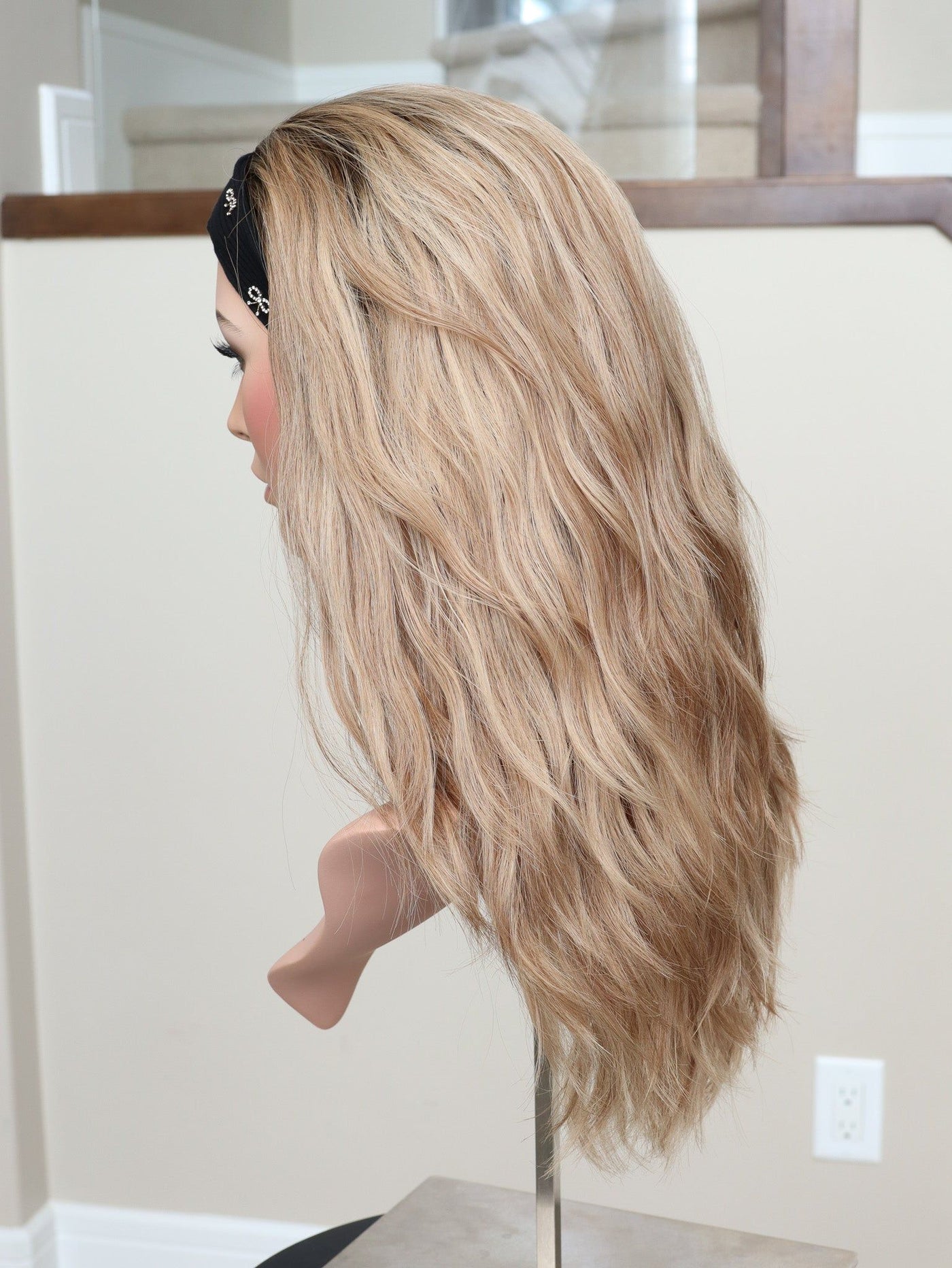 22" Olivia Wavy Bandfall Active Wig (S) - Madison Hair Collection