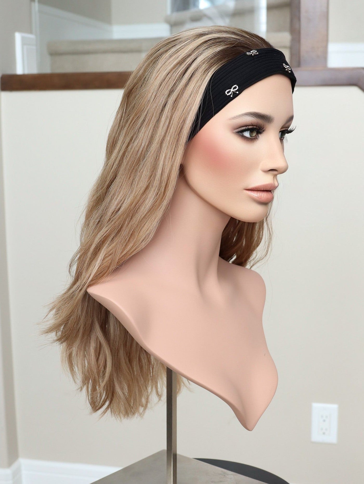 22" Olivia Wavy Bandfall Active Wig (S) - Madison Hair Collection