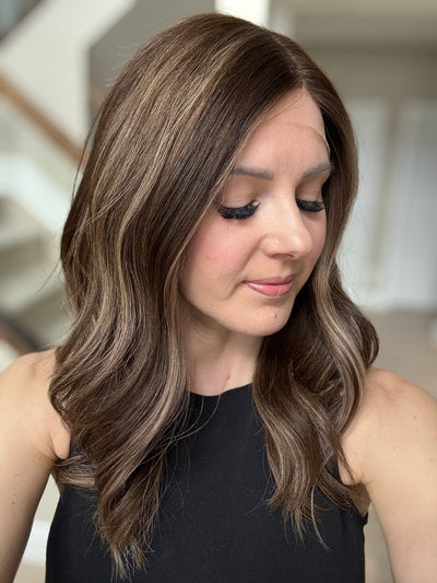 20" Flavia Comfort Cap Silk Top Wig (M)