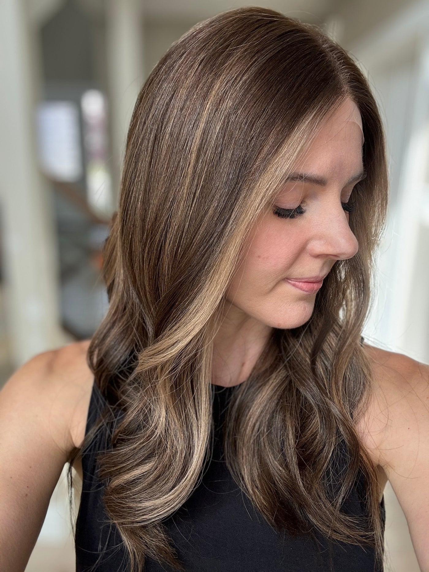 22" Mia Comfort Cap Lace Top Wig (M)