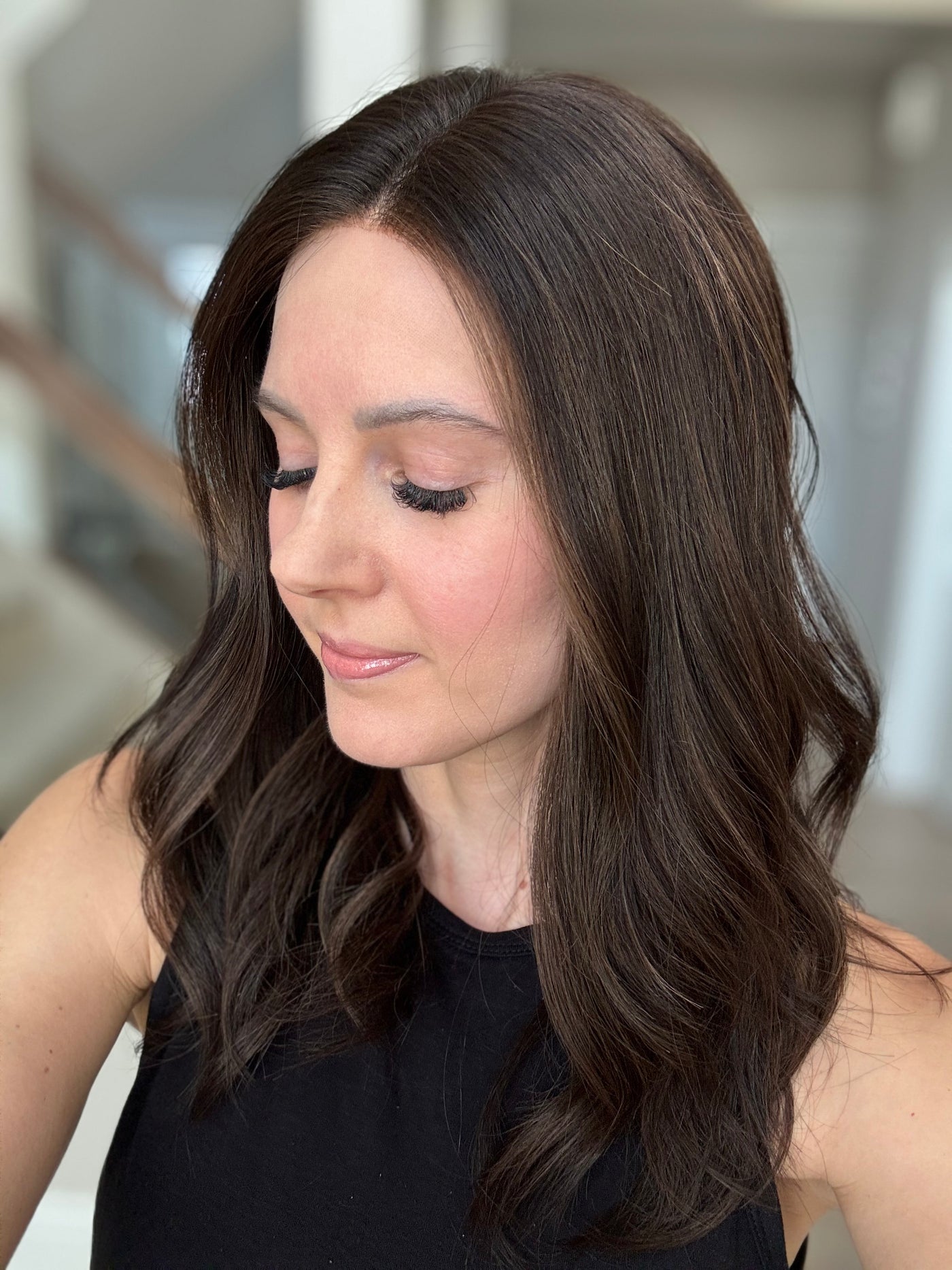 20" Julianna Comfort Cap Lace Top Wig (S)