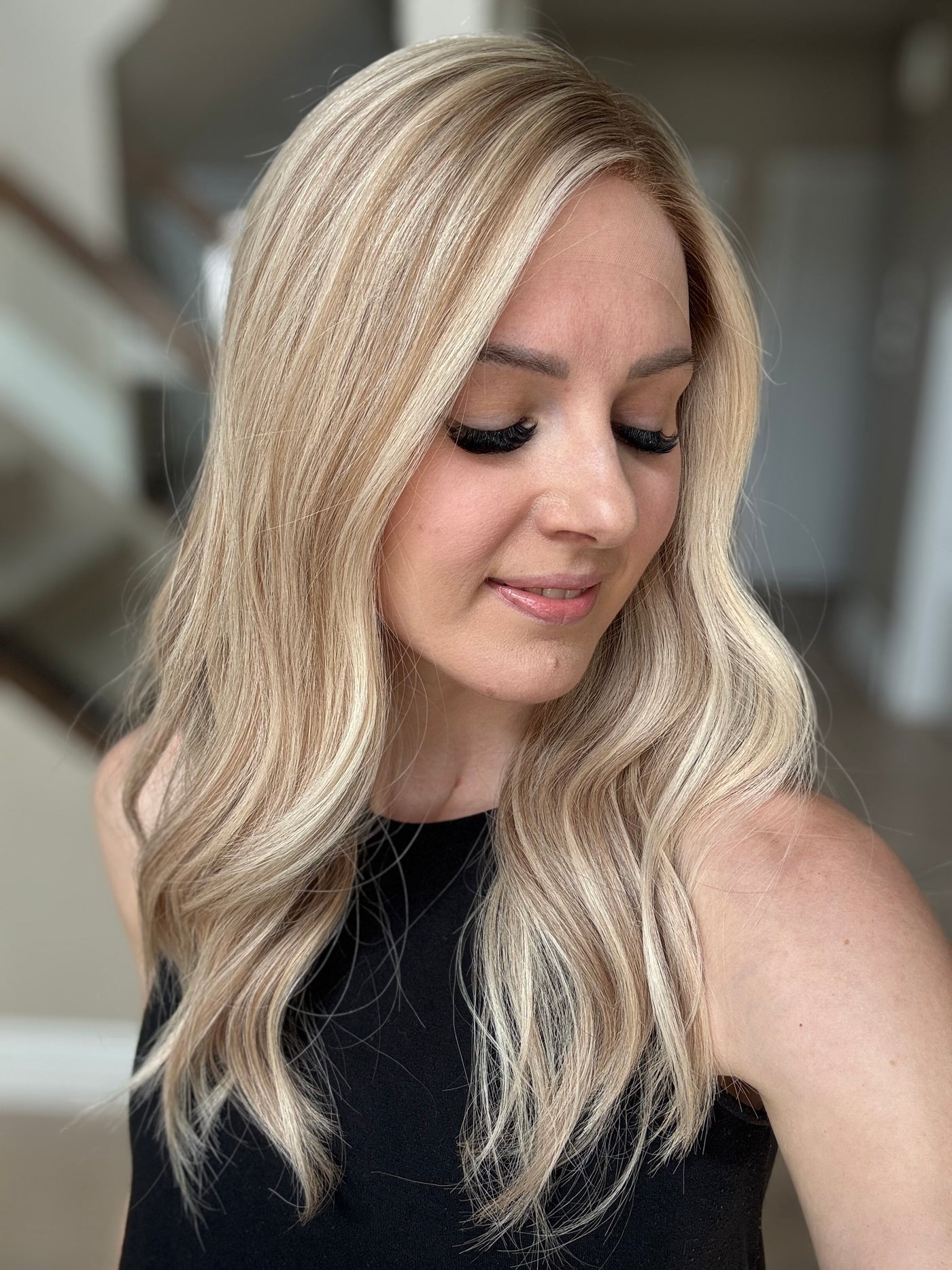 22" Kira Comfort Cap Lace Top Wig (XS)