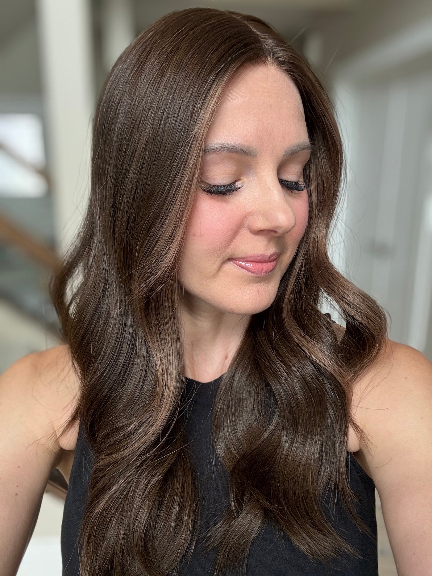 23" Callie Comfort Cap Silk Top Wig (M)