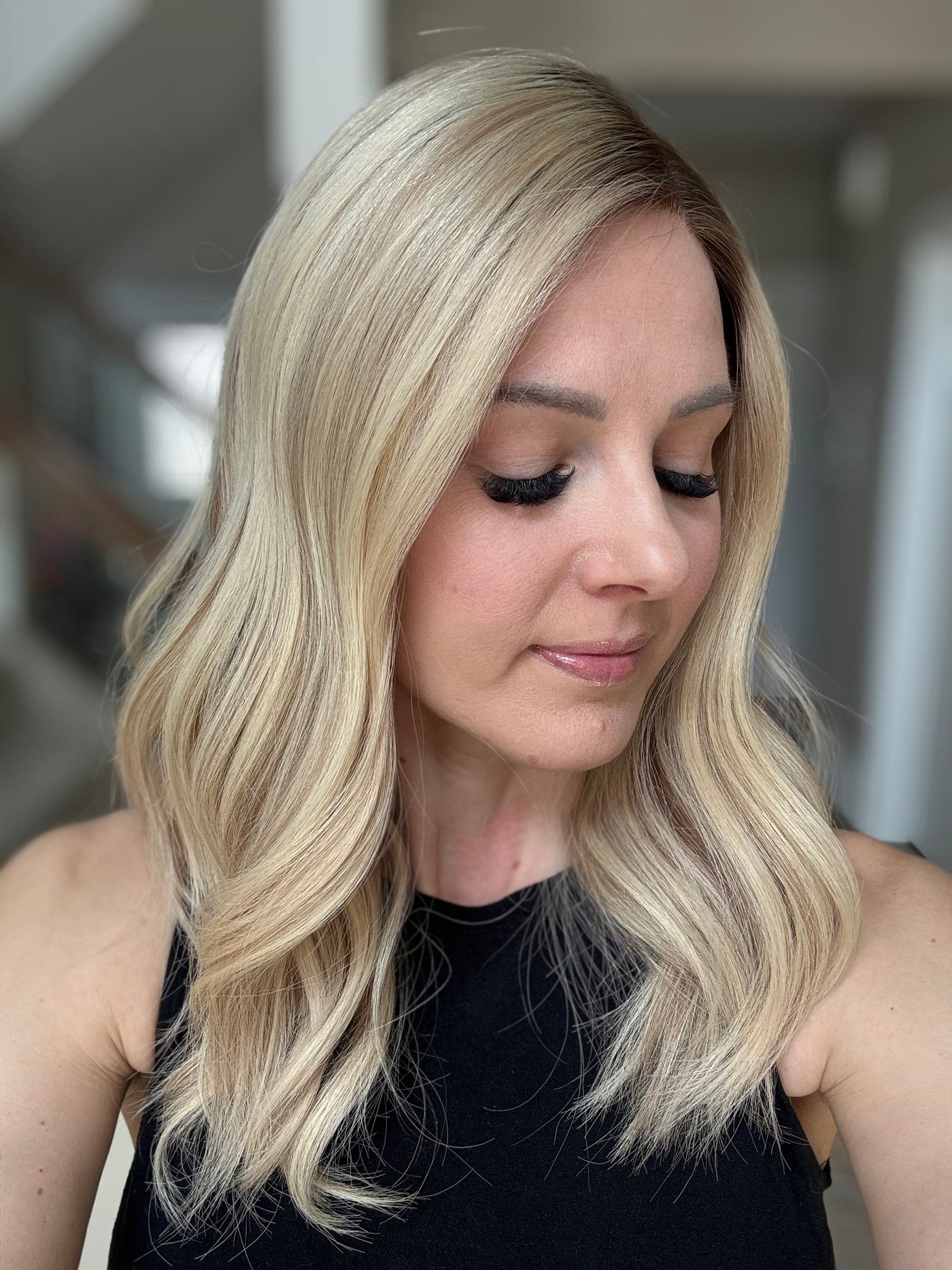 20" Kassidy Comfort Cap Silk Top Wig (S)