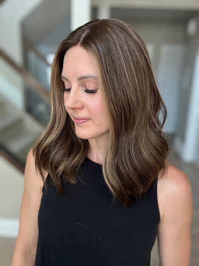 18" Mia LOB Comfort Cap Silk Top Wig (M)