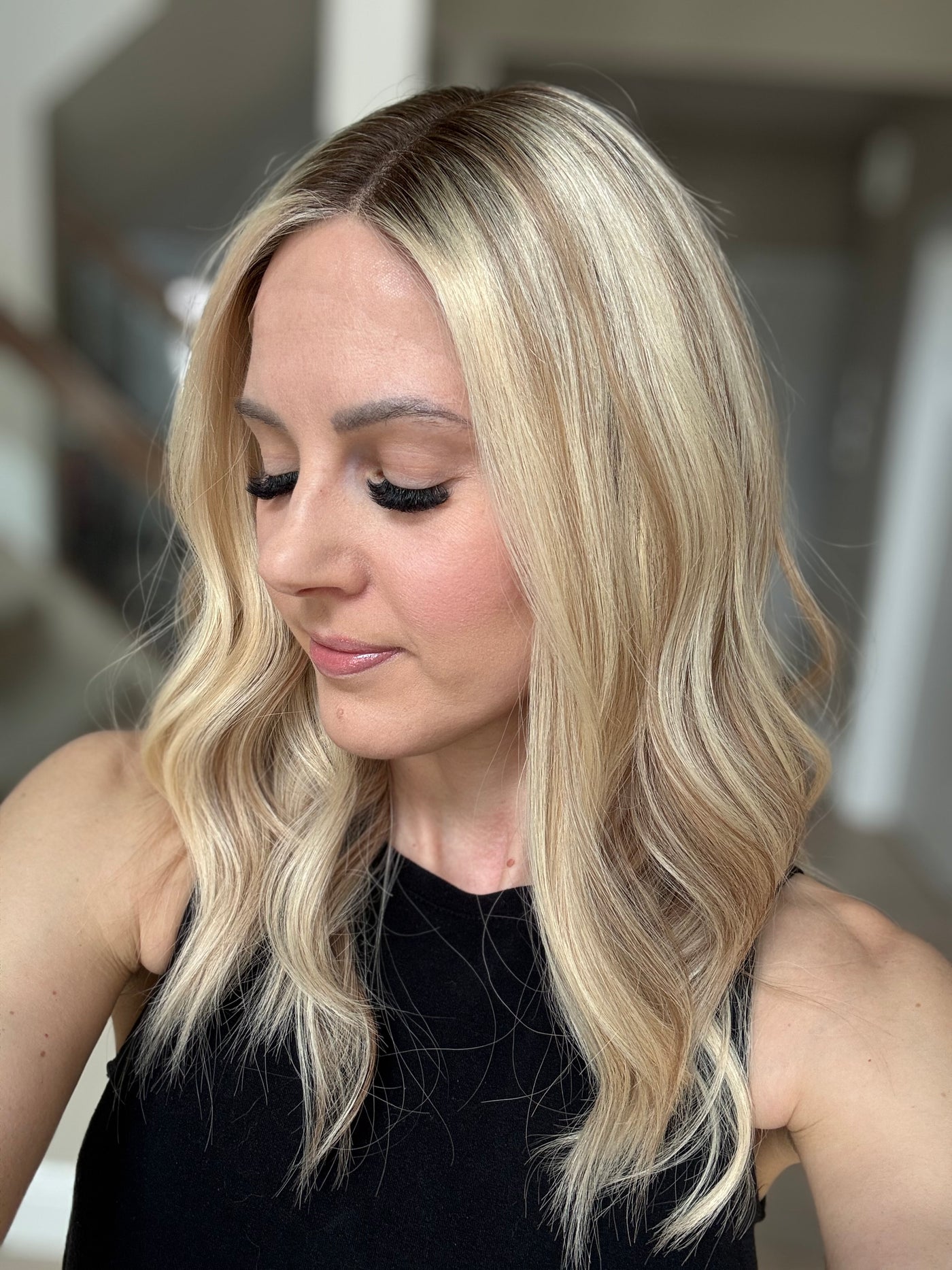 20" Kassidy Comfort Cap Silk Top Wig (M)