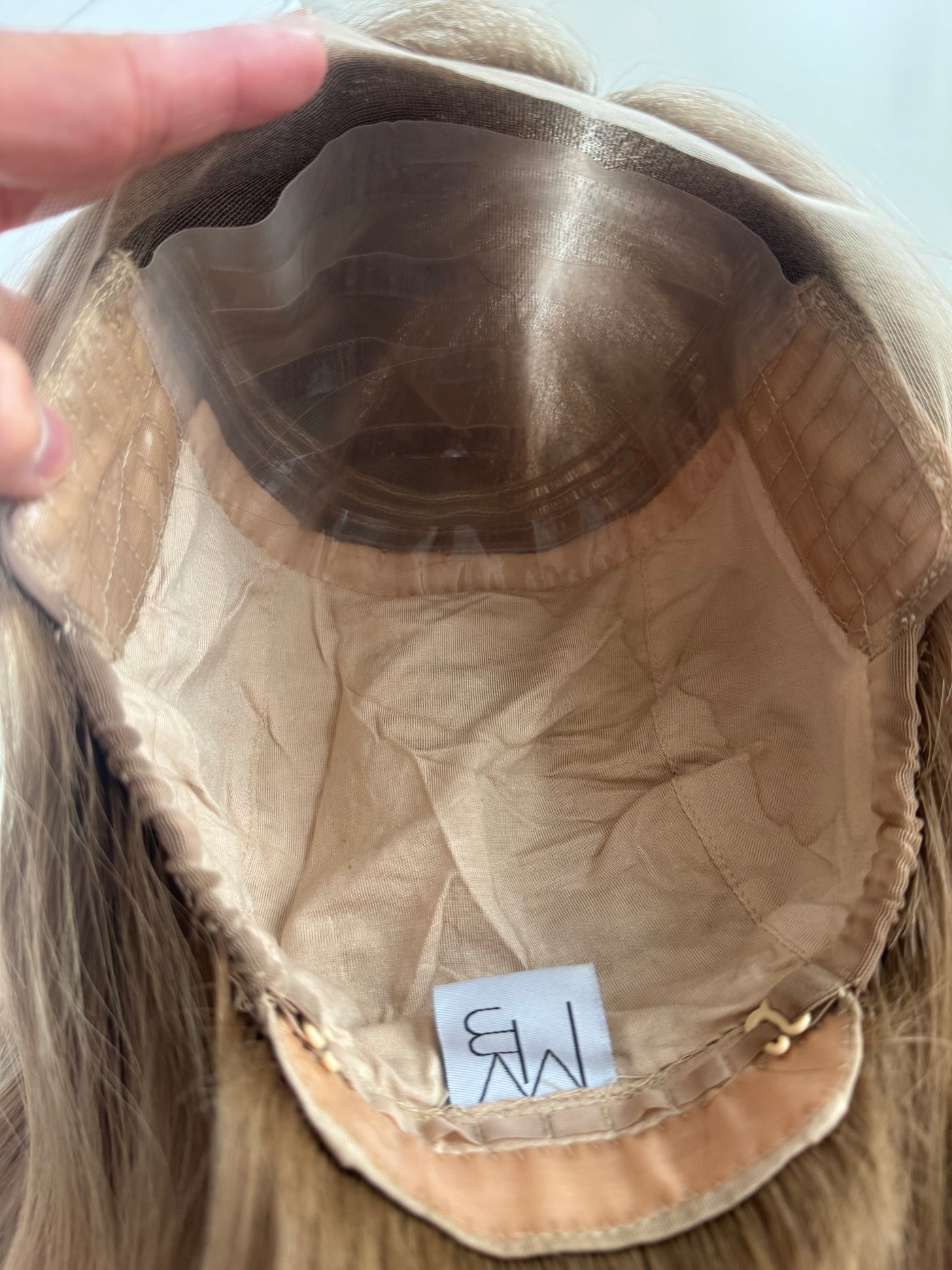 20" Jaelyn Comfort Cap Lace Top Wig (M)