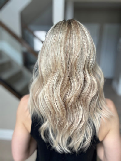 20" Kassidy Comfort Cap Silk Top Wig (M)