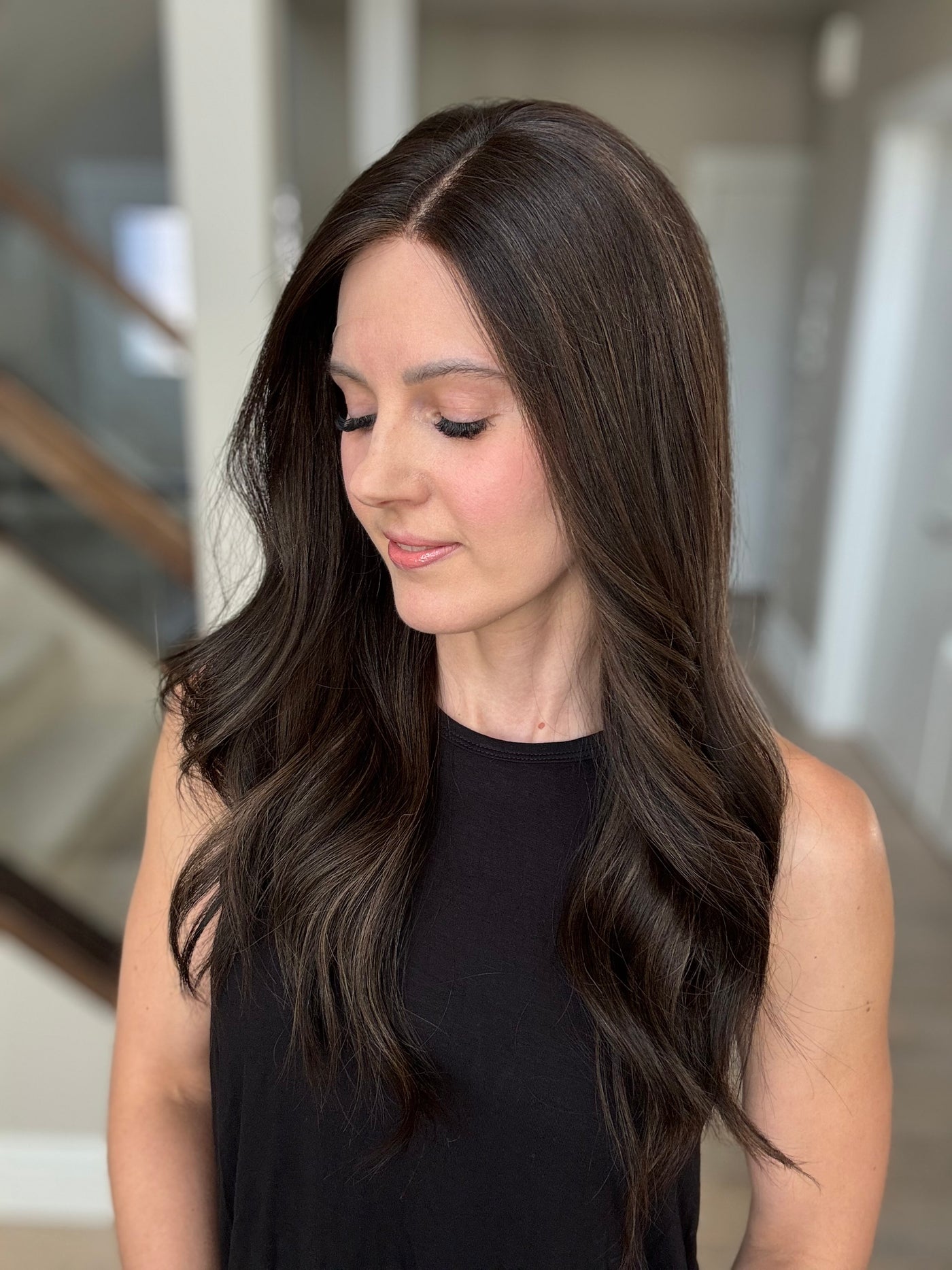 24" Larissa Comfort Cap Lace Top Wig (M)