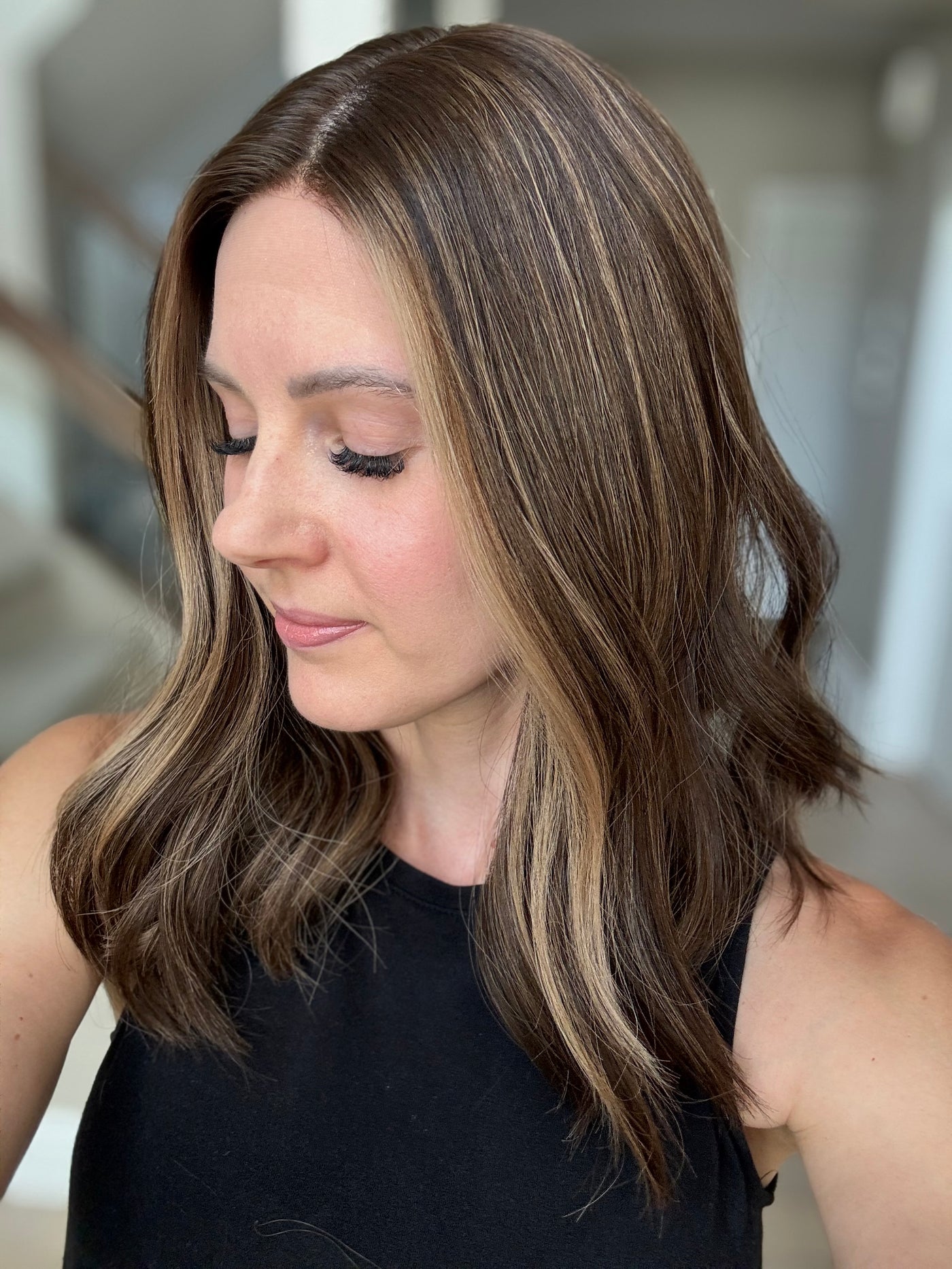 18" Mia LOB Comfort Cap Silk Top Wig (M)