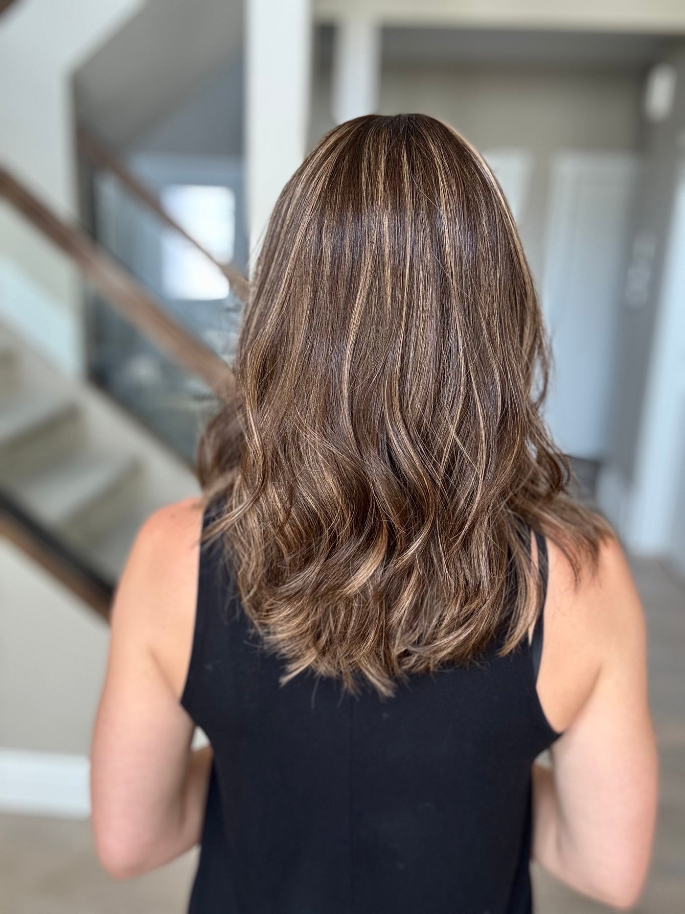 18" Mia LOB Comfort Cap Silk Top Wig (M)