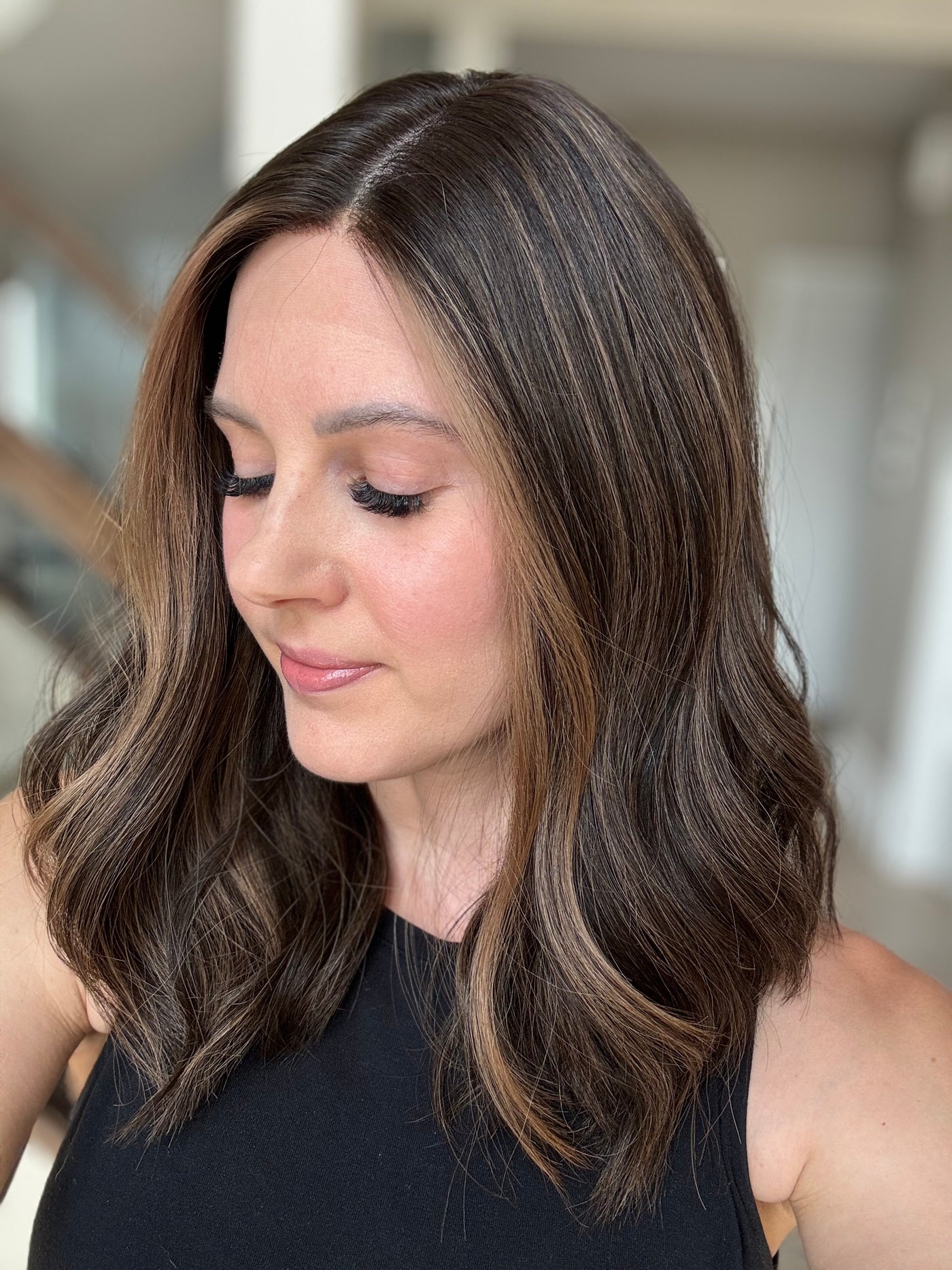 18" Liv LOB Comfort Cap Silk Top Wig (M)