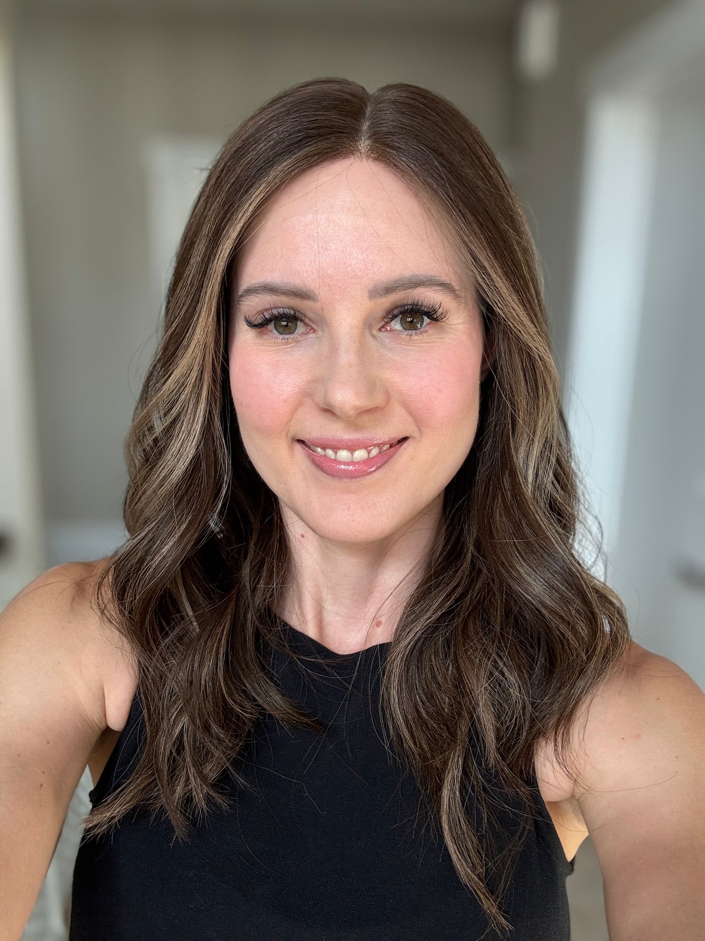 20" Jennifer Comfort Cap Lace Top Wig (S)