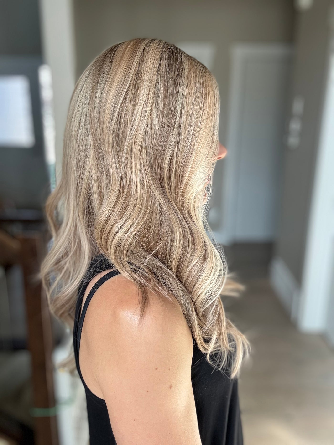 22" Olivia Comfort Cap Lace Top Wig (S)