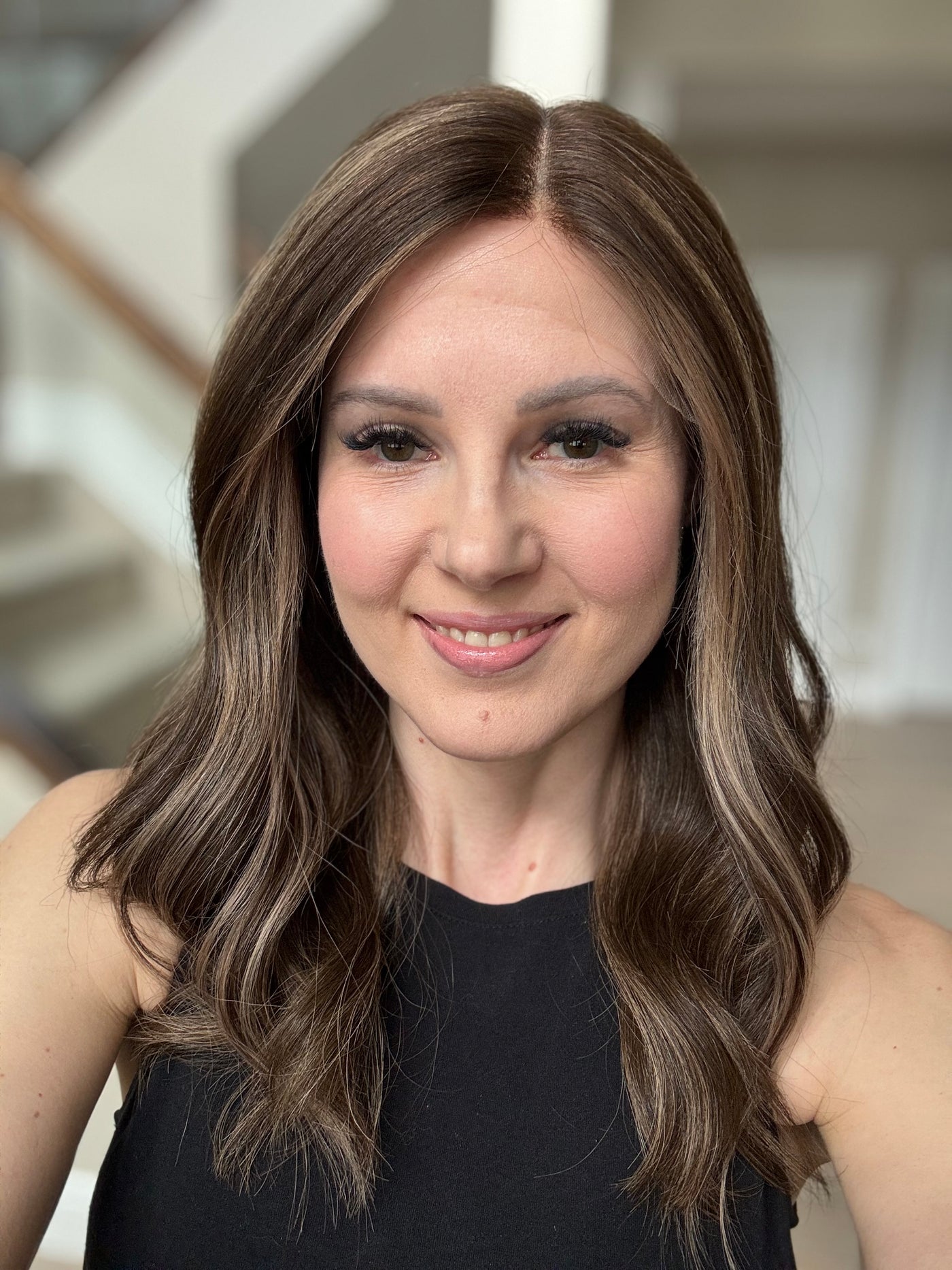 20" Flavia Comfort Cap Silk Top Wig (M)