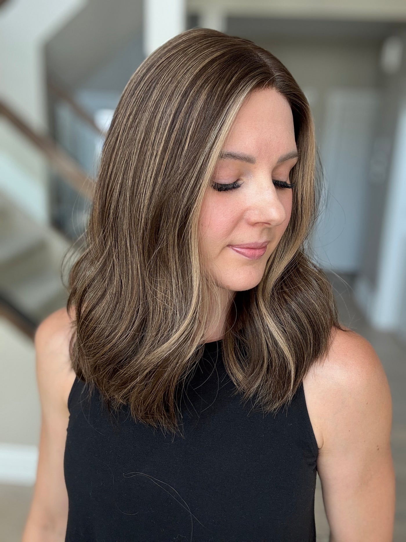 18" Mia LOB Comfort Cap Silk Top Wig (M)