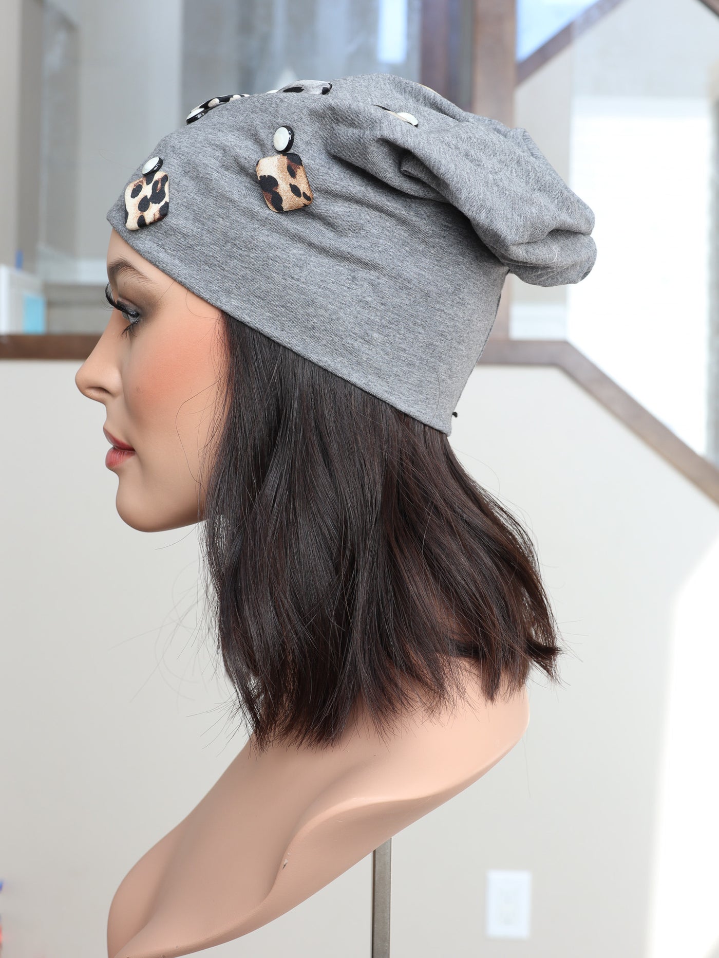 13" Dark Brown Hat Wig (M)