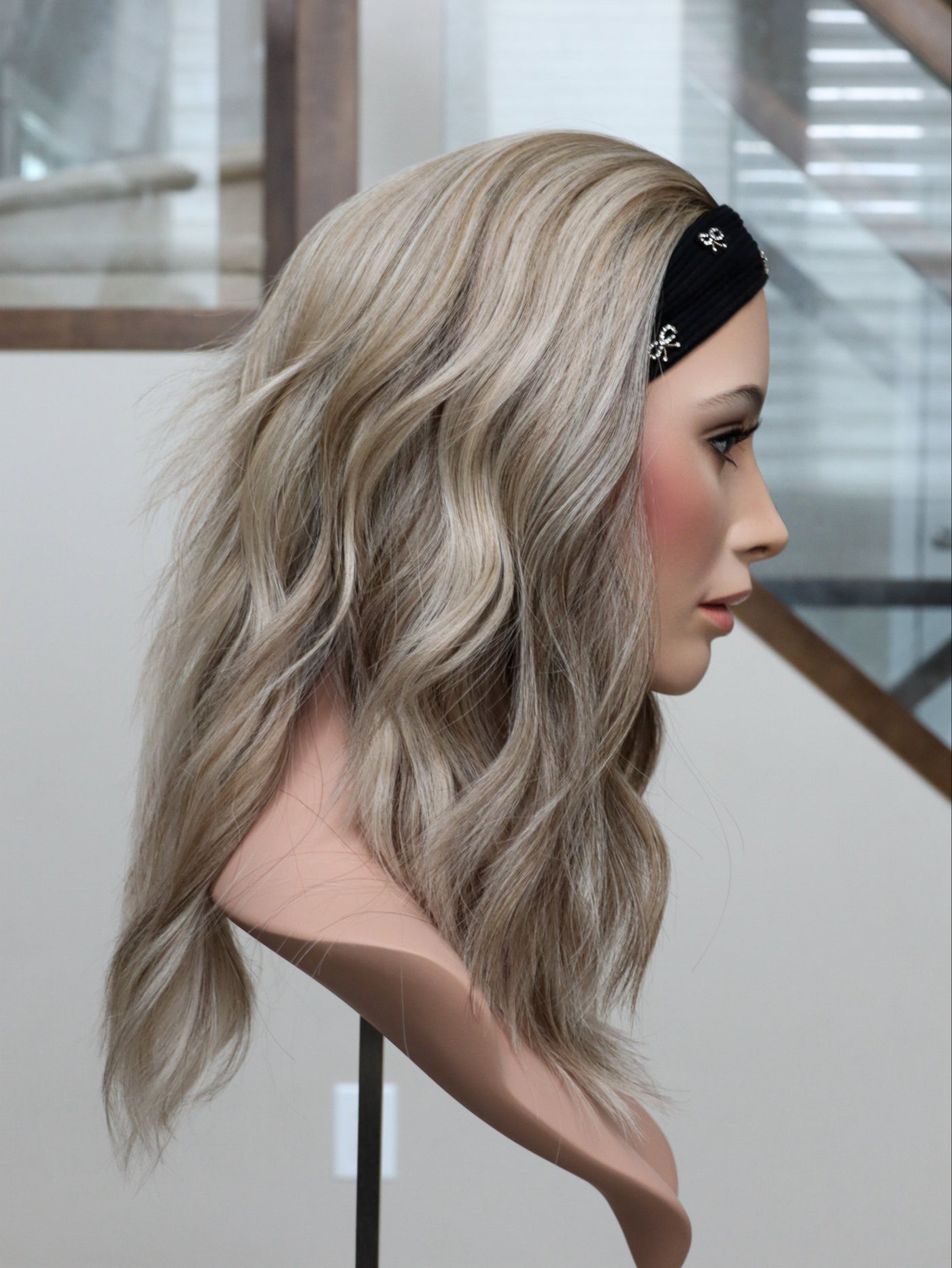 20" Kasi Bandfall Active Wig (M)