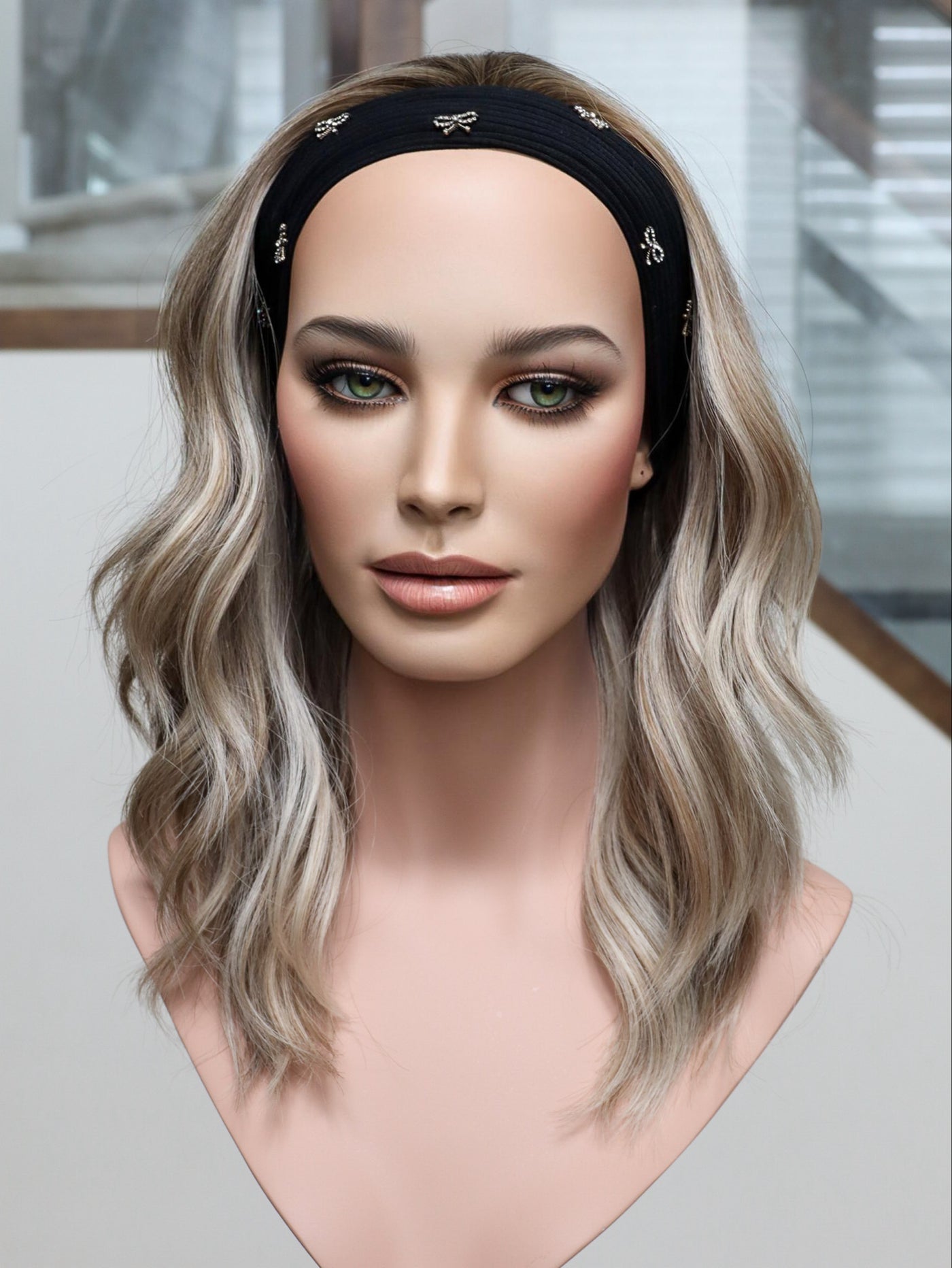 20" Olive Bandfall Active Wig (S)