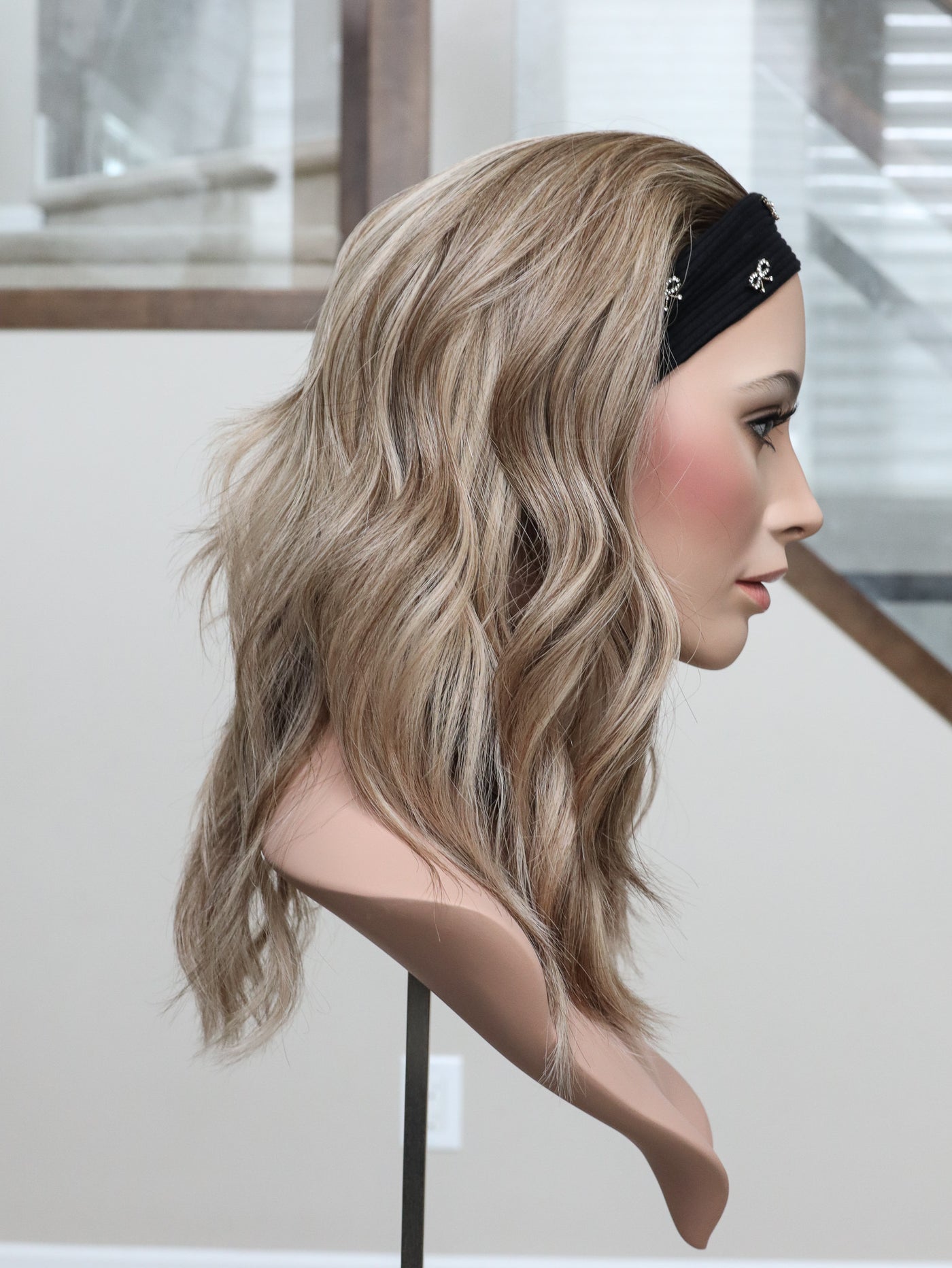 20" Olive Bandfall Active Wig (S)