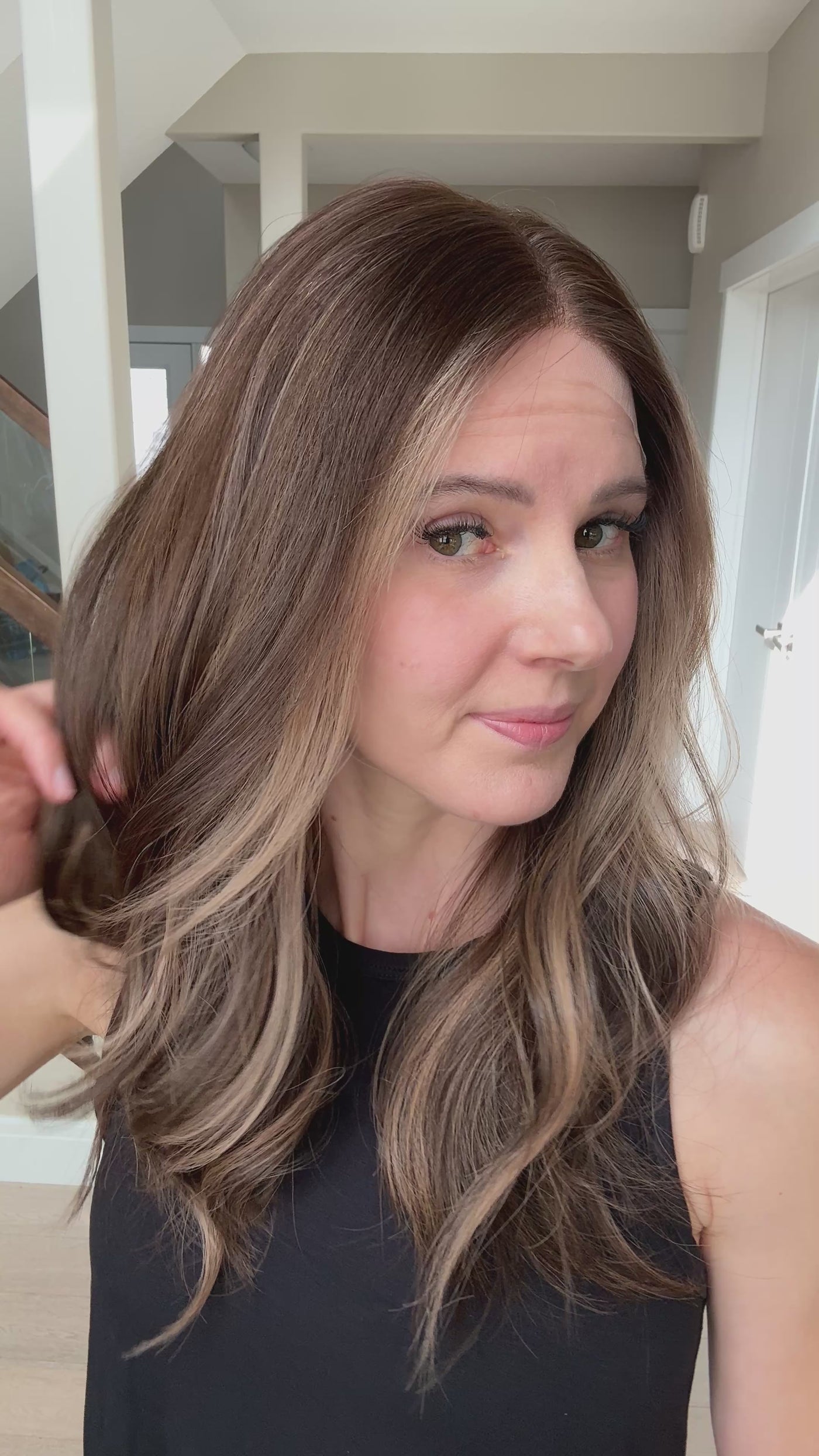 22" Mia Comfort Cap Lace Top Wig (M)