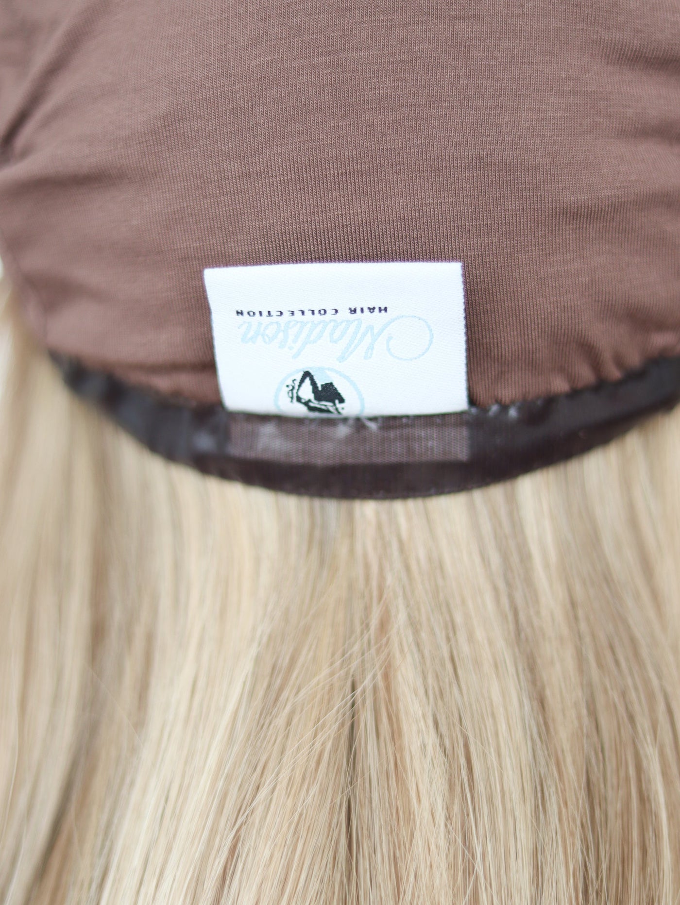 22" Olive Hat Wig (S)