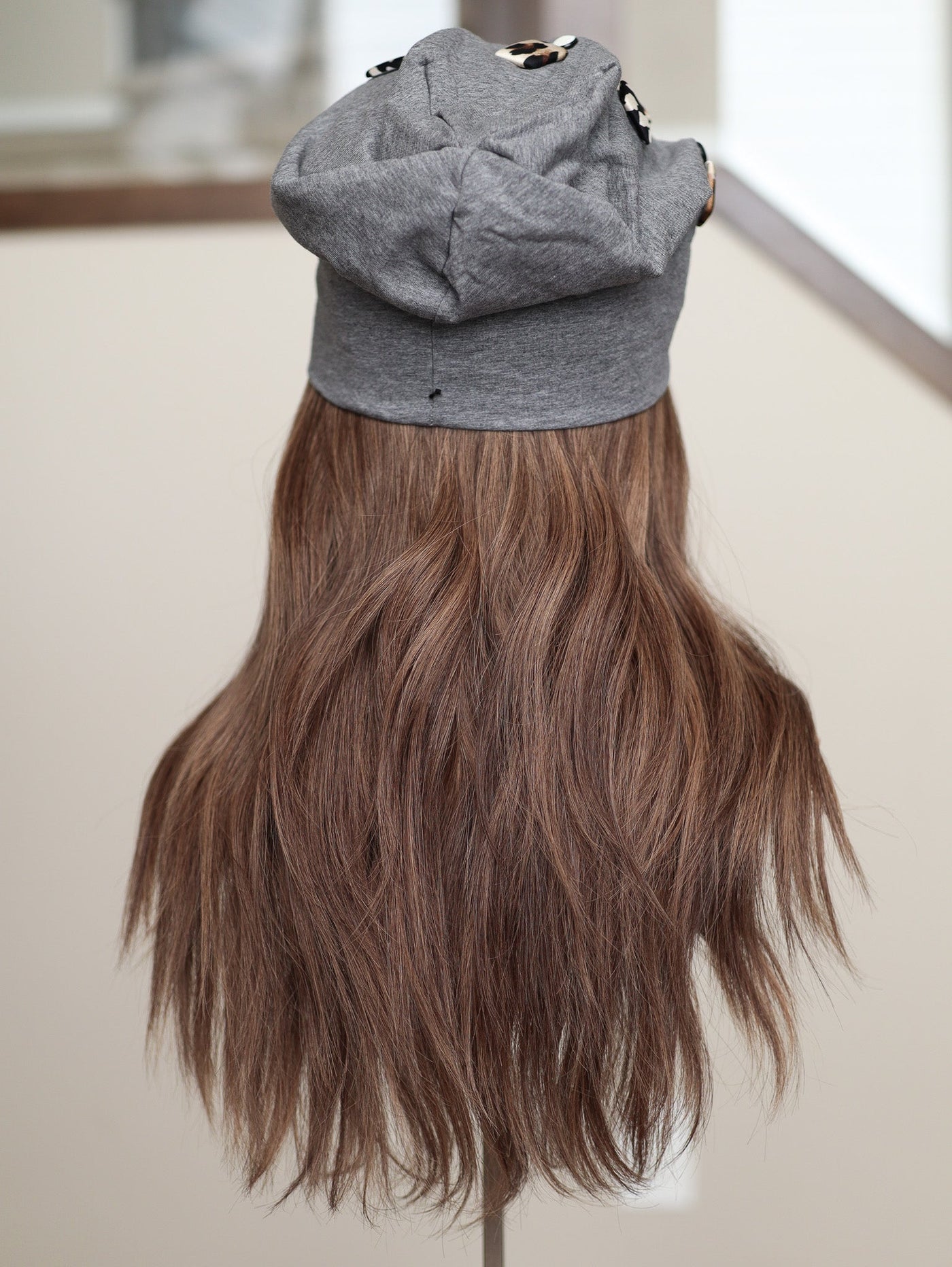 22" Elana Hat Active Wig (S)